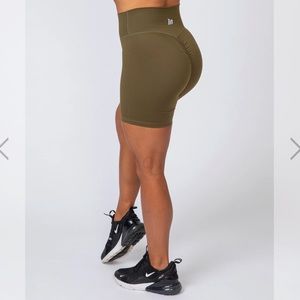 MuscleNation Scrunch Bum Biker Shorts - Olive